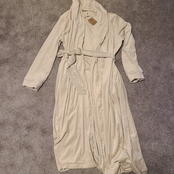 Other - NWT Womans relaxed fit velour long robe